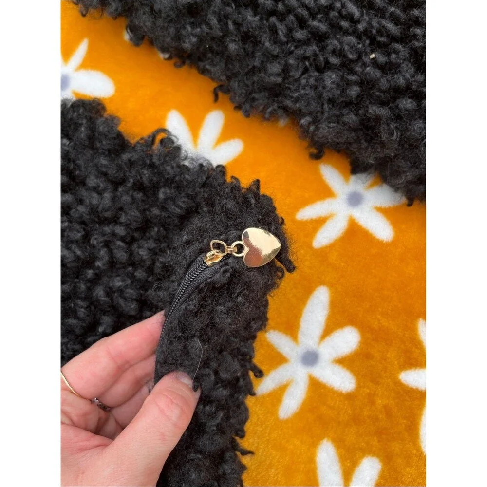 NWOT Plush Black Sherpa (?) Soft Cushion Pillow Covers Black with Gold Heart